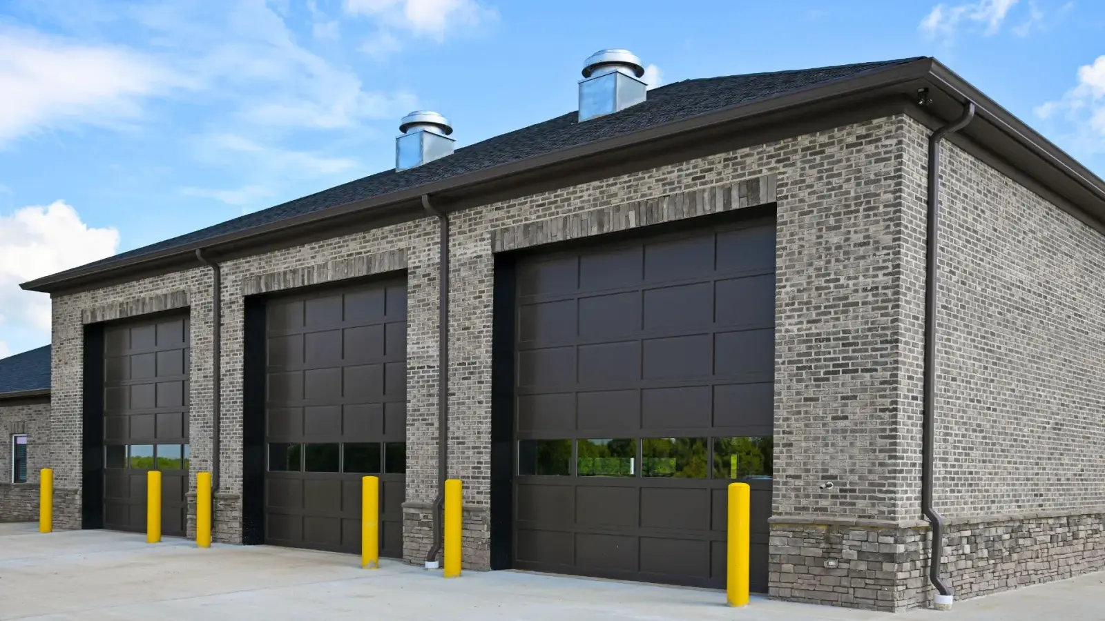 Commercial Garage Door Services service in Miami, FL