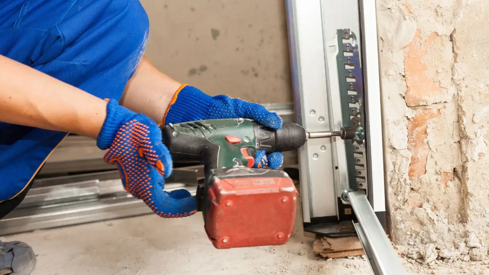 Emergency Garage Door Services service in Miami, FL